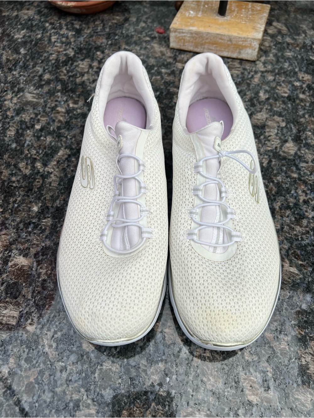 Skechers Summits Womens Size 11 White Silver Athletic Slip On Shoes Sneakers